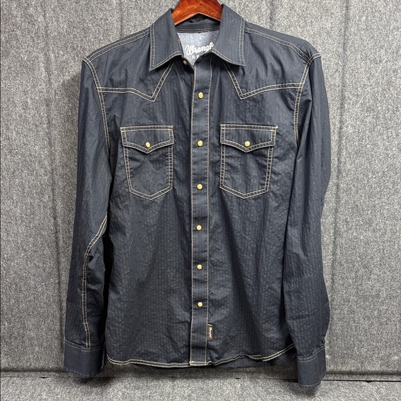 Wrangler Other - Wrangler Dark black Casual Button Down Shirt